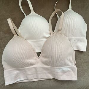 Tahari Ribbed Wireless Bralettes - Nude & Cream
